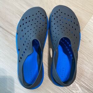 Crocs Men's Swiftwater Wave Sandal Flat size 8